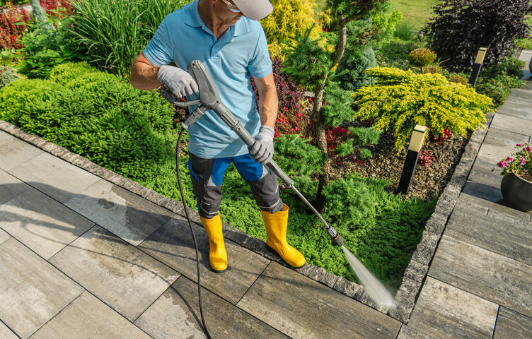 Driveway Pressure Washing in Daytona Beach, FL